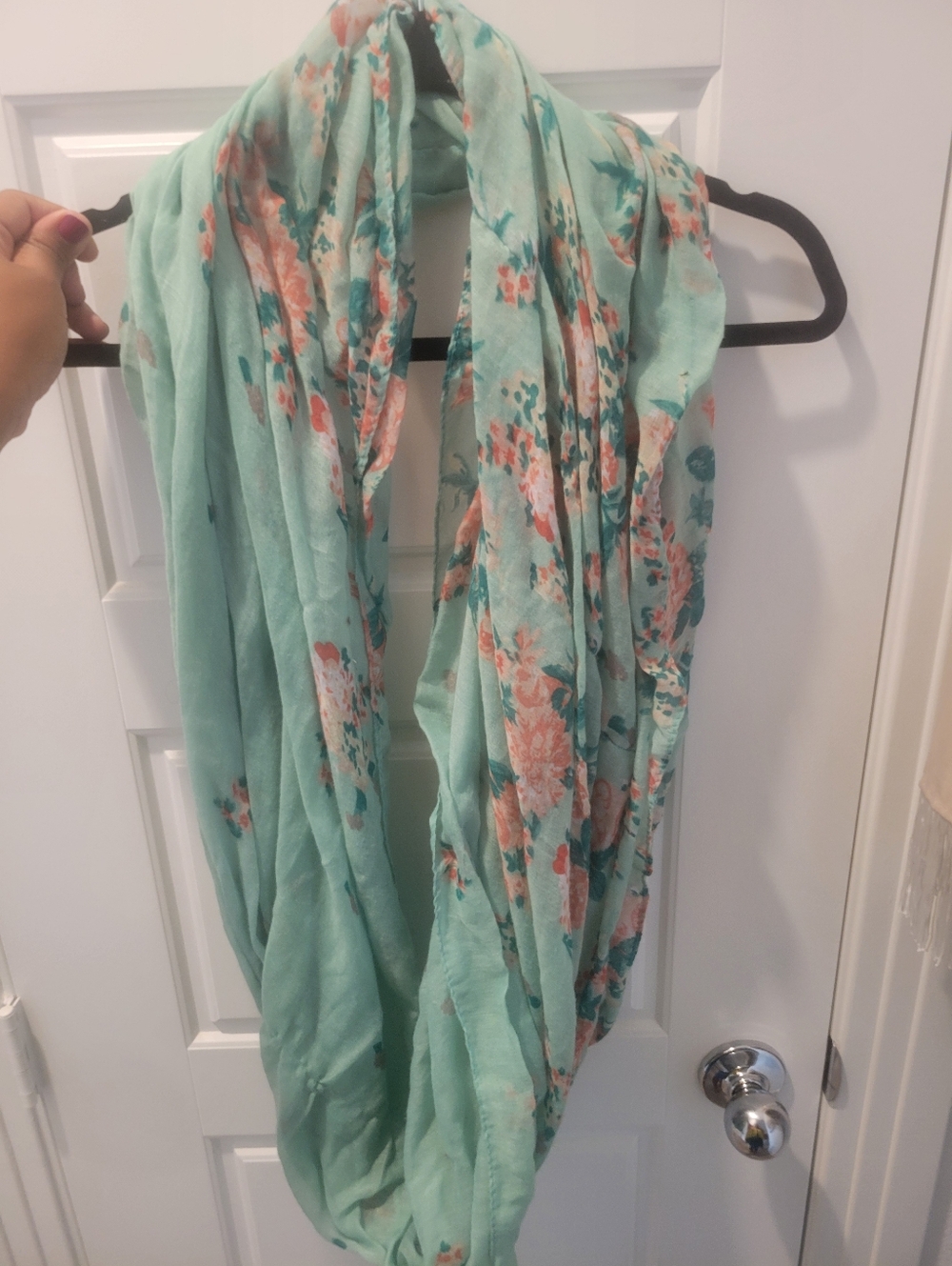 Charlotte Russe Mint & Pink Floral Infinity Scarf